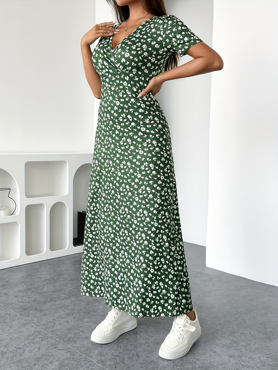 Leona │ Women's Floral Print V-Neck Maxi Dress With Short Sleeves For Summer