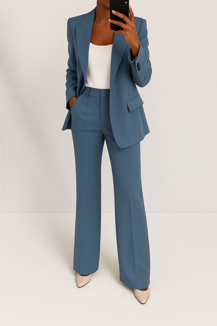 Imogen │ Women's Peak Lapel Single-Breasted Blazer And Slim-Fit Trousers Suit Set