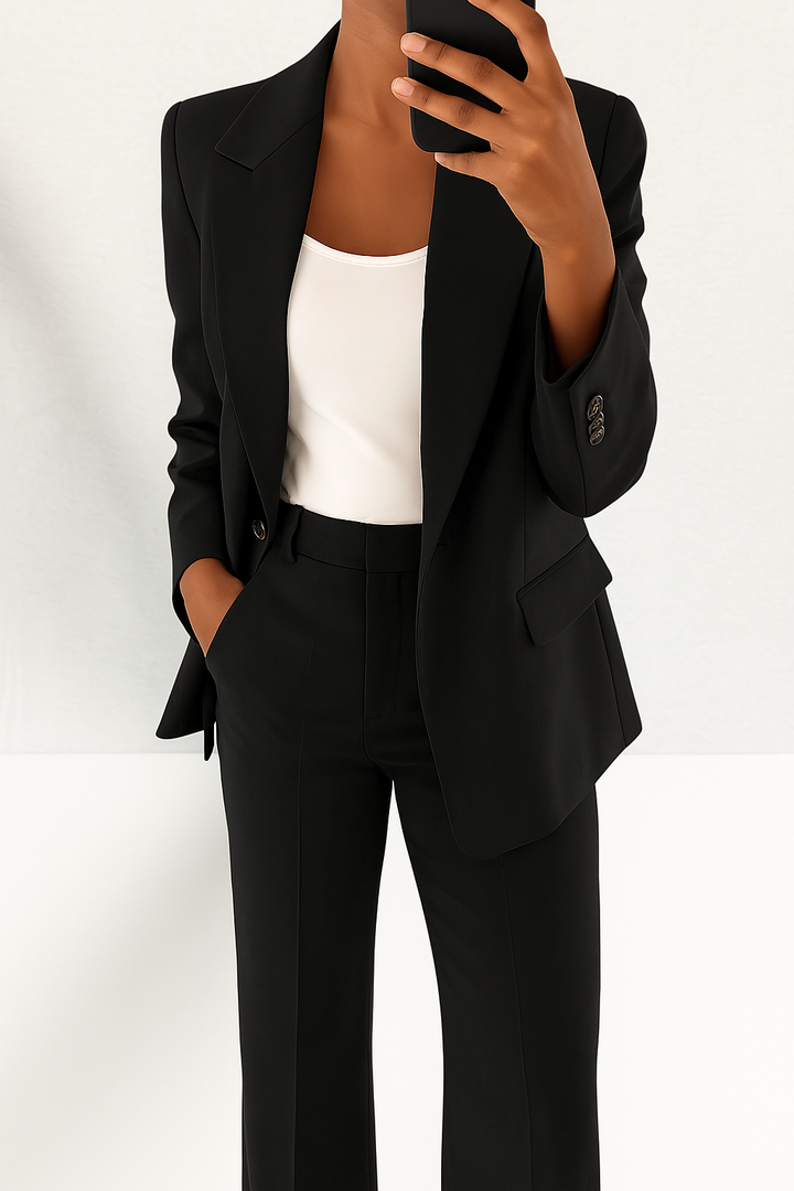 Imogen │ Women's Peak Lapel Single-Breasted Blazer And Slim-Fit Trousers Suit Set