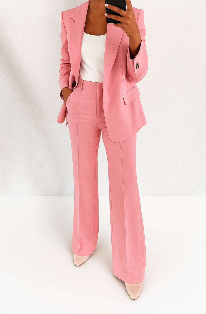 Imogen │ Women's Peak Lapel Single-Breasted Blazer And Slim-Fit Trousers Suit Set