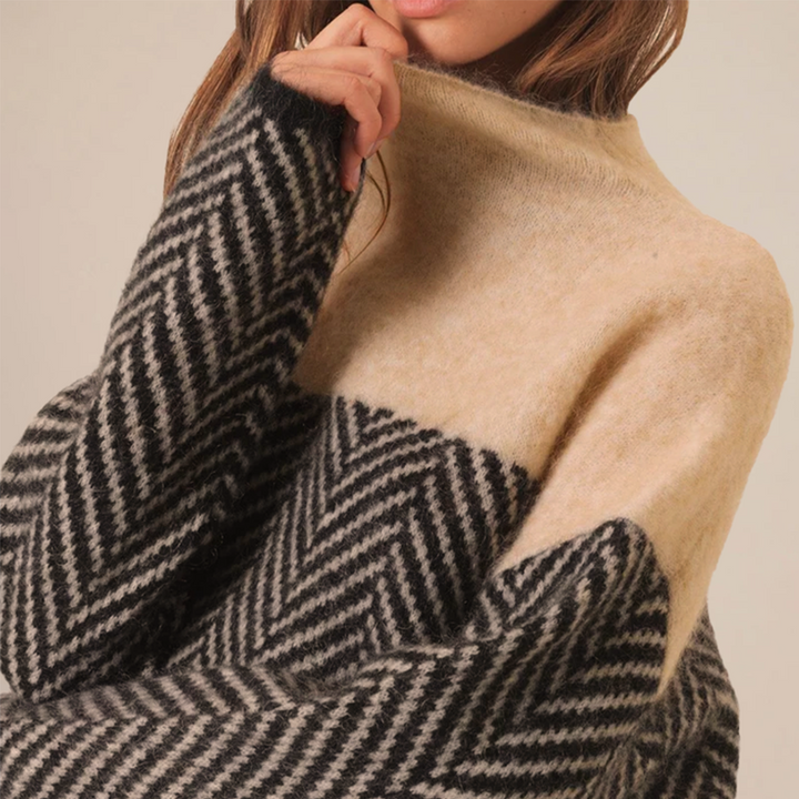 Phoebe │ Women's Cashmere Blend Textured Turtleneck Jumper