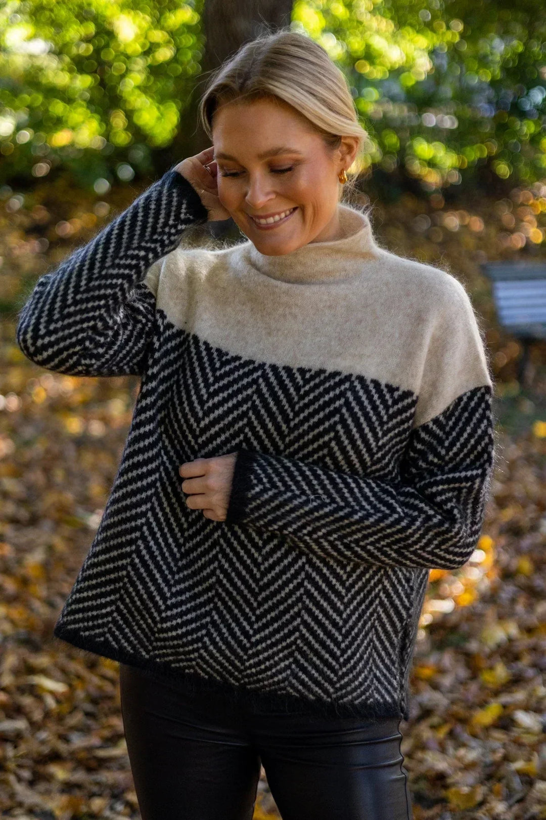 Phoebe │ Women's Cashmere Blend Textured Turtleneck Jumper