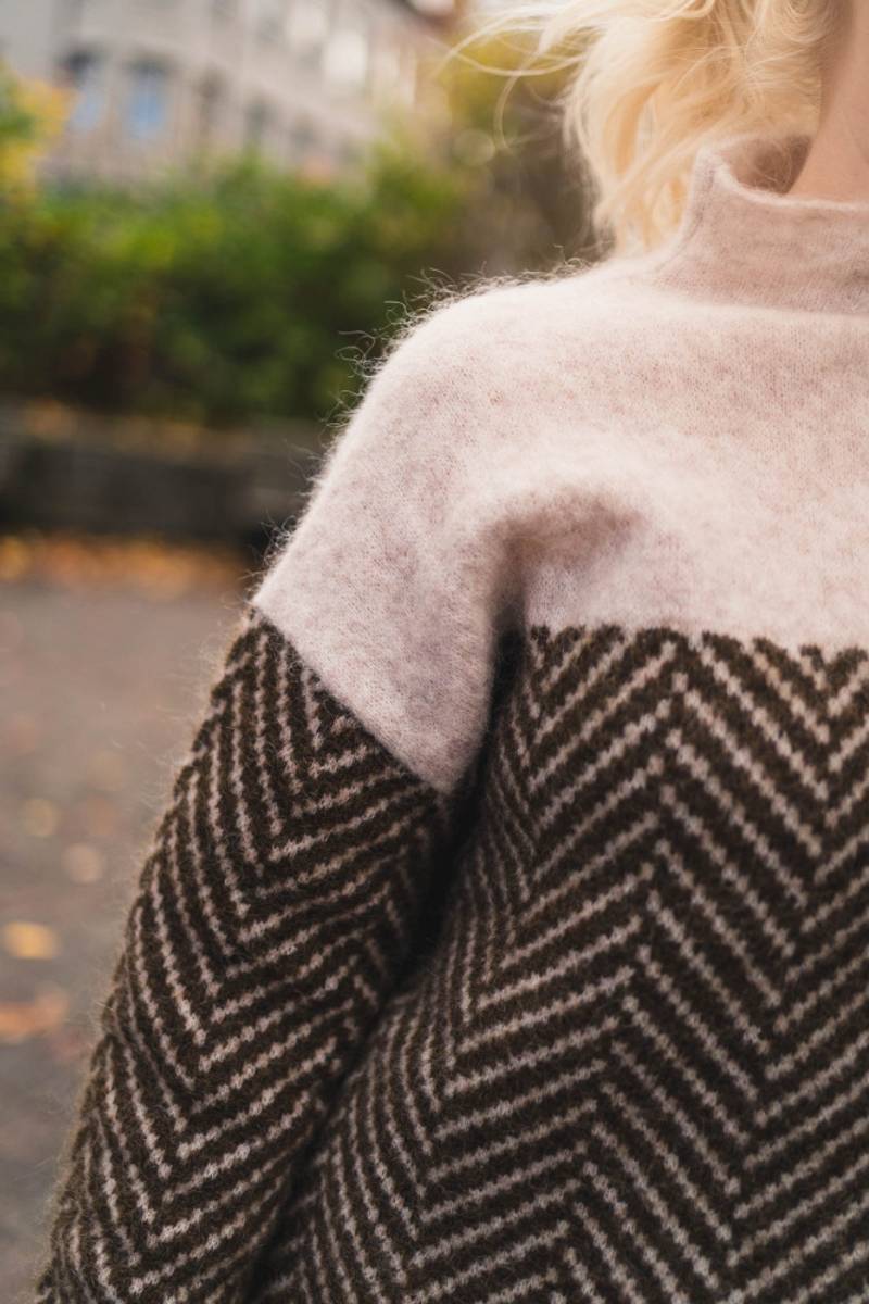 Phoebe │ Women's Cashmere Blend Textured Turtleneck Jumper