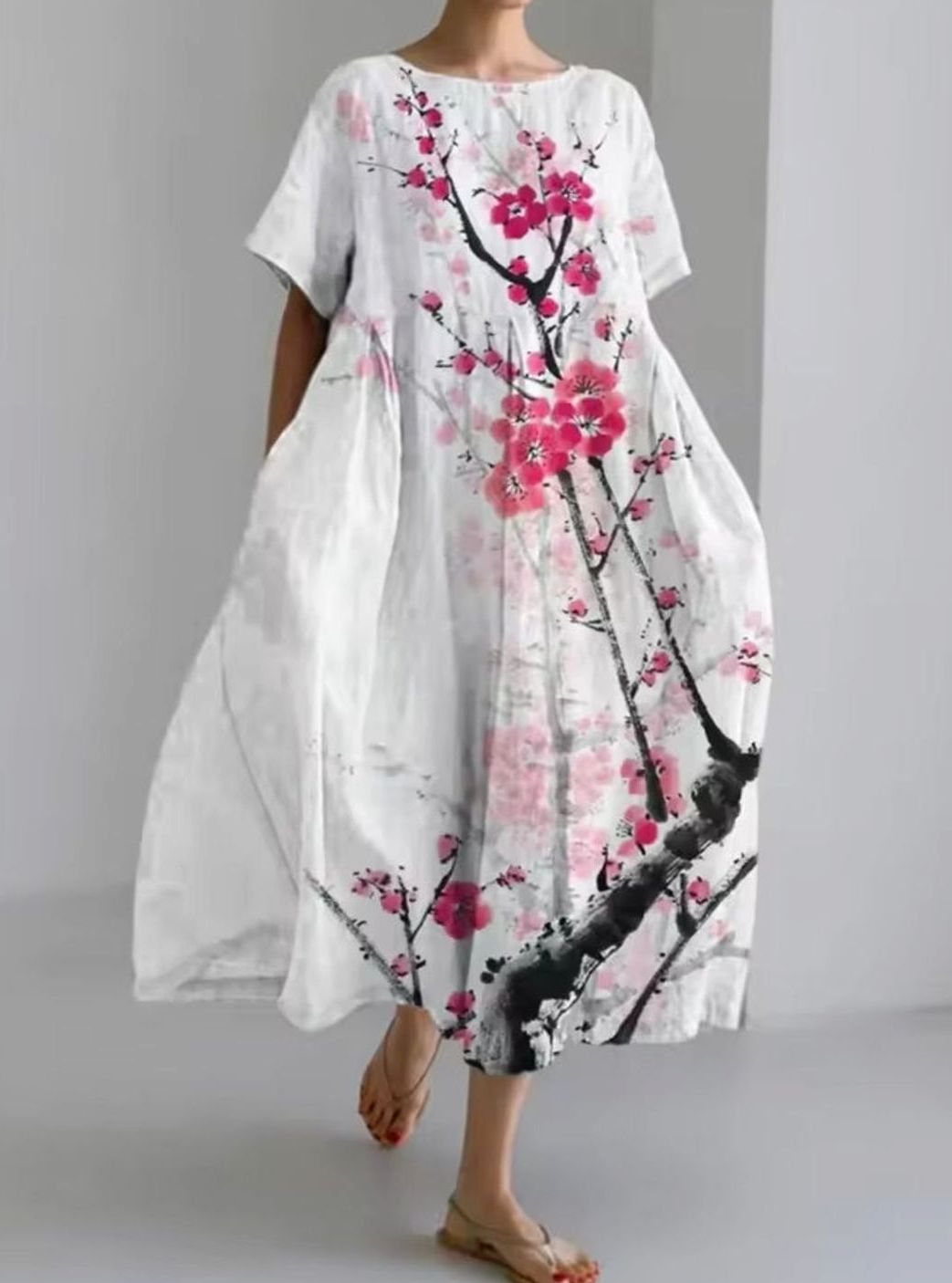 Women's Loose Floral Applique Round Neck Midi Dress - White Pink