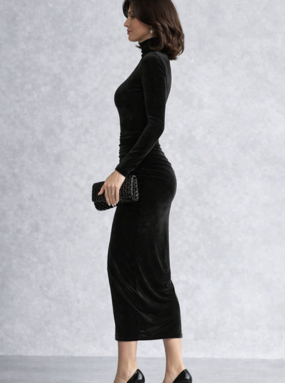 Women's Velvet Ruched Turtleneck Fitted Midi Dress